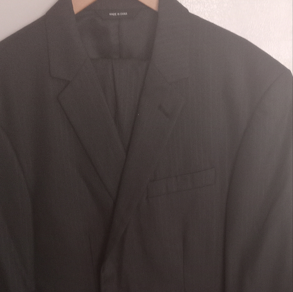 Men's suit